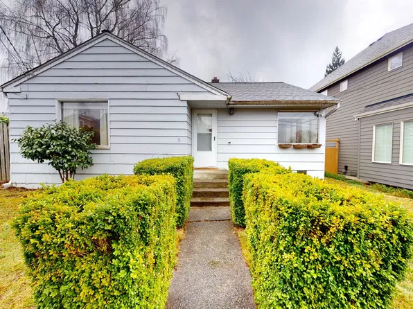 1215 N 36th St, Renton, WA 98056