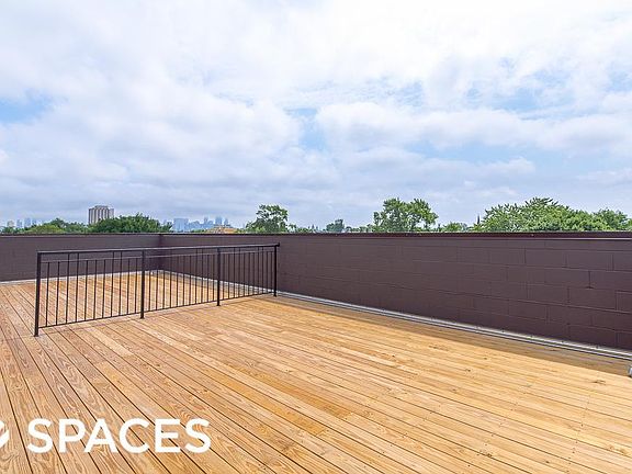 5th image of 2639 W Potomac Ave #3W