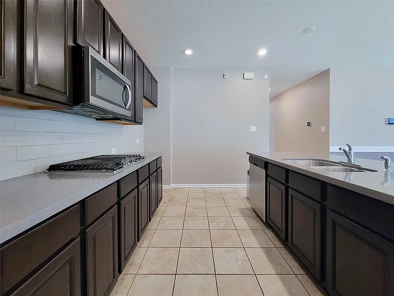 14202 Persimmon Woods Dr — Photo 19