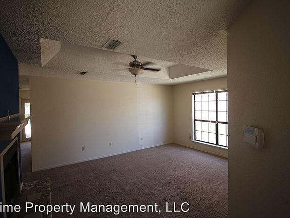 2nd image of 104 Cades Ct
