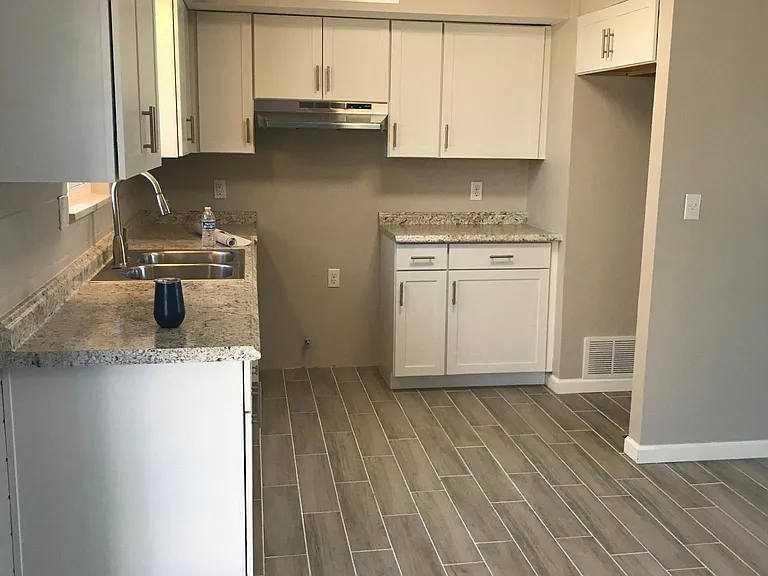 3731 E Nebraska Stra — Photo 2
