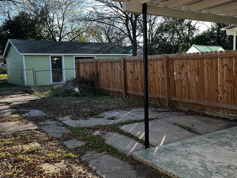 628 Sherman St #2 — Photo 9