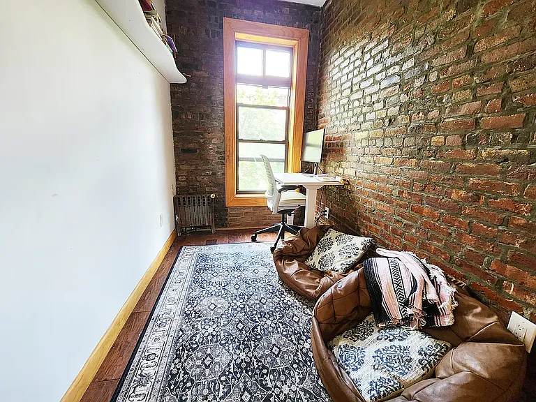 650 Union St #3 — Photo 11