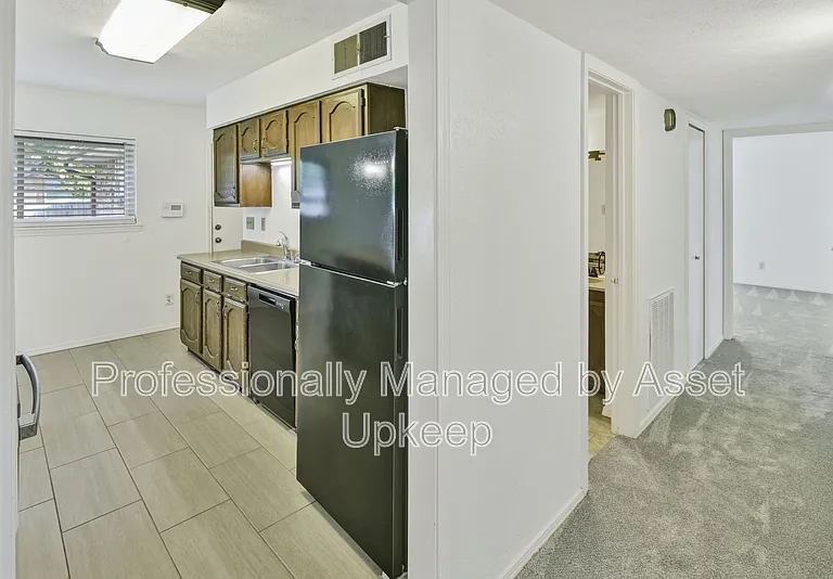 1306 Clearview Dr — Photo 13