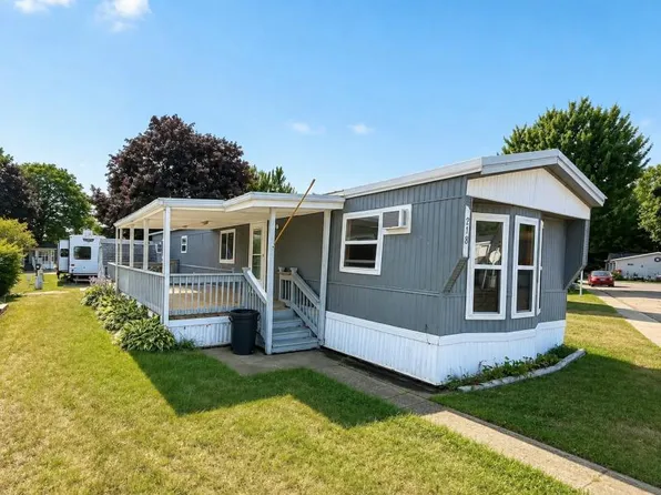 318 Birch Trail Dr, Pt Sanilac, MI 48469