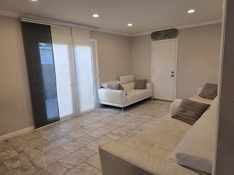 2833 E Alden Pl — Photo 26