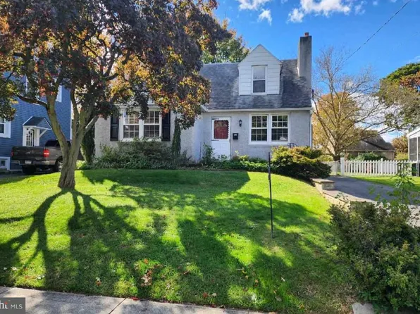 408 Chestnut St, Ridley Park, PA 19078