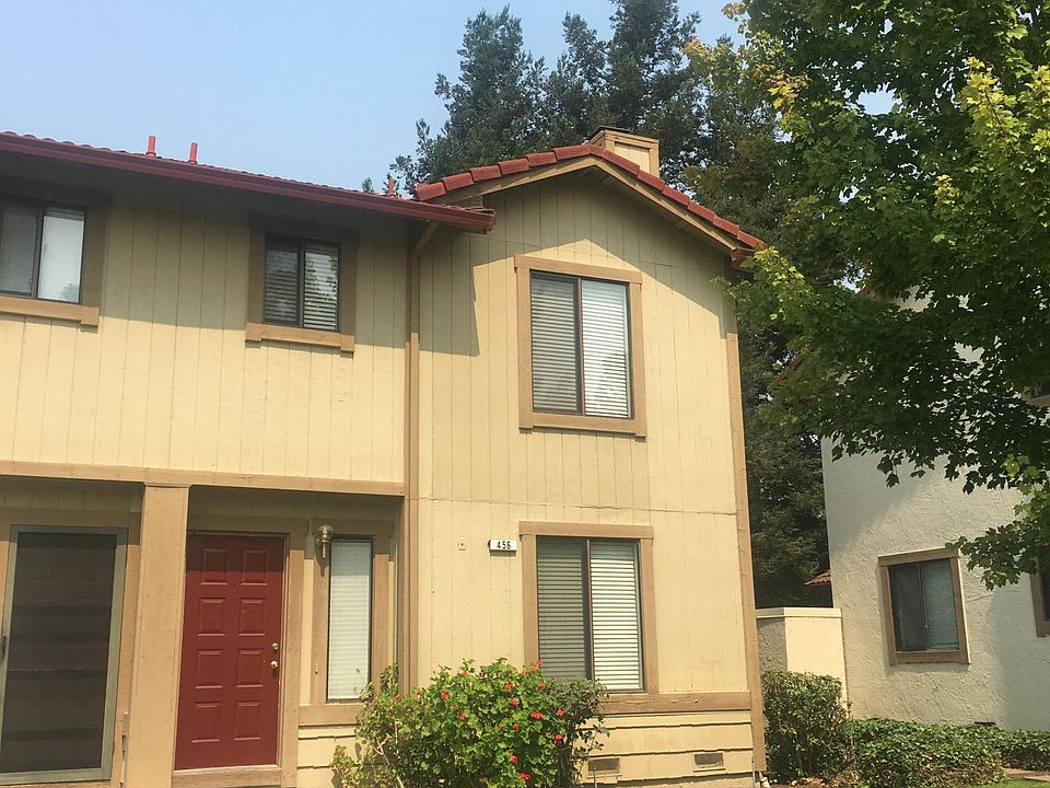 1st image of 456 Park Place Dr
