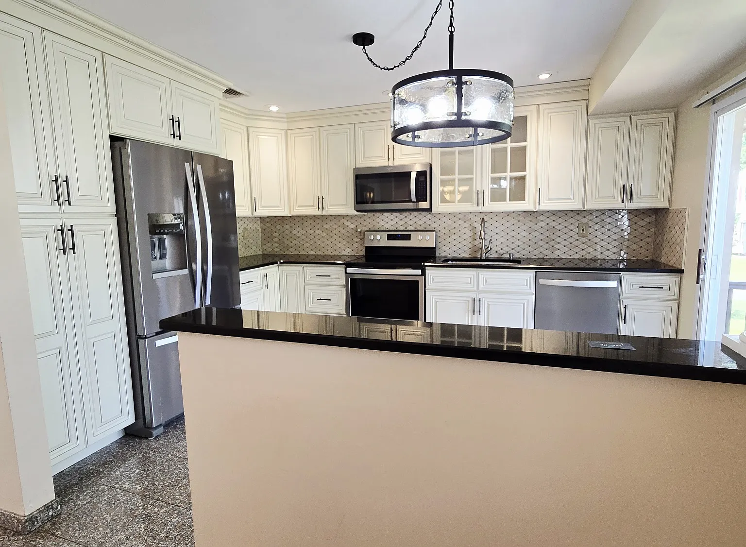 Convent Rd, Syosset — Photo 3