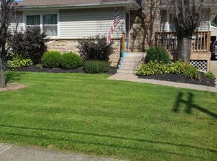 335 Summit Ave, Niles, OH 44446