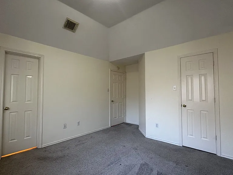 18532 Bay Pines Ln — Photo 15
