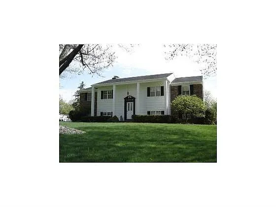 550 E Oregon Rd photo 1