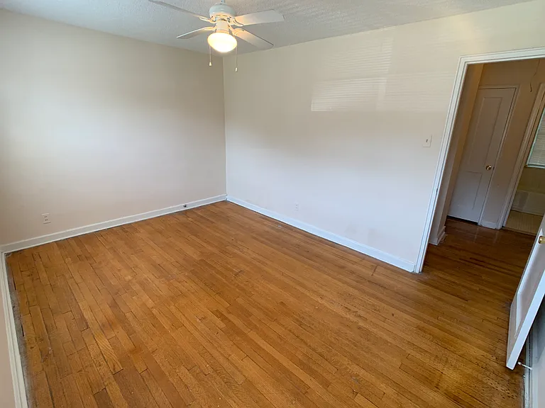 1683 Valley Ave — Photo 28