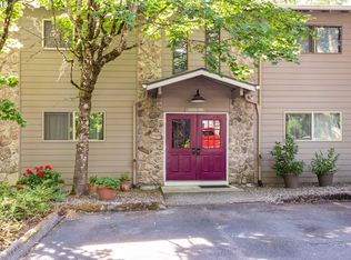 3202 SW Carson St, Portland, OR 97219