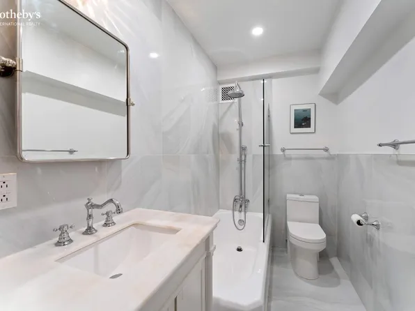 10 Park Avenue image 6 of 10