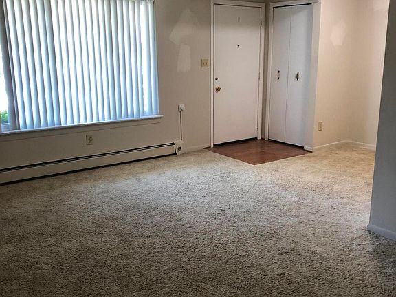 5th image of 25136 Potomac Dr