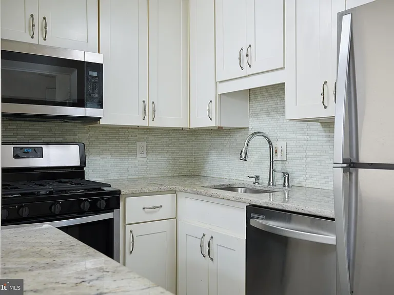 3100 S Manchester St #635 — Photo 4