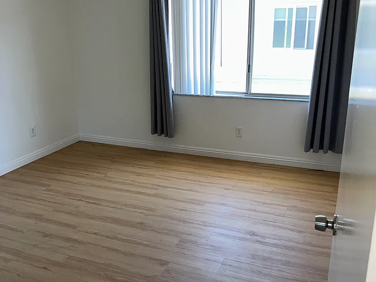 13240 Fiji Way #D — Photo 20