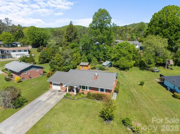 97 Allison Rd, Brevard, NC 28712
