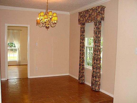 5th image of 206 Billingford Dr