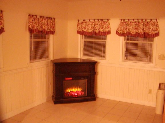 5th image of 23 Elderkin Ave