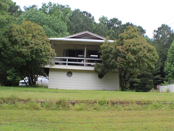 2nd image of 92 Tennessee Dr