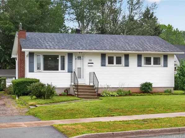 101 Birchmount Dr, Moncton, NB E1C 8E5