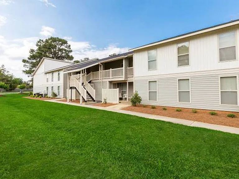 Windtree Apartment Homes — Photo 13