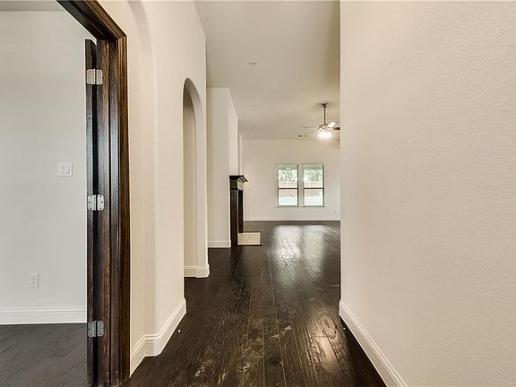 3rd image of 12312 Cedar Knoll Dr