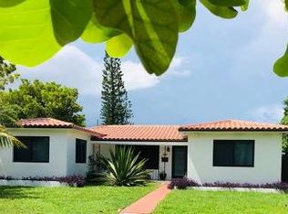 201 SE 2nd Ct, Hallandale Beach, FL 33009