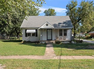 320 W Tahlequah Ave, Vinita, OK 74301