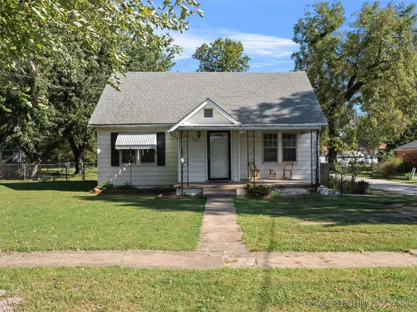 320 W Tahlequah Ave, Vinita, OK 74301