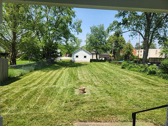 2nd image of 7426 Broadwyn Dr