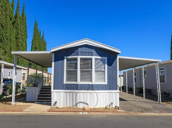 250 E Las Palmas Ave Space 37, Patterson, CA 95363