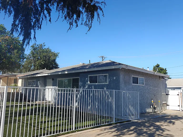 316 S Washburn Ave — Photo 13