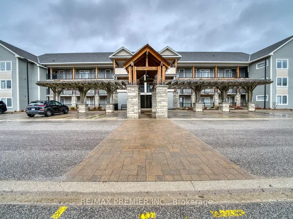 2 Cove Ct #302, Collingwood, ON L9Y 0Y6