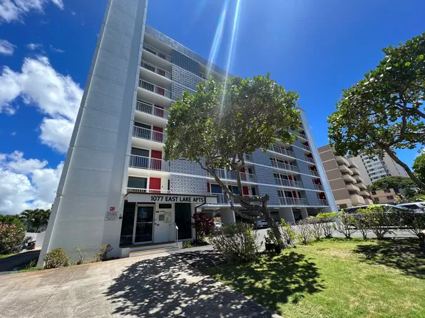 1077 Ala Napunani St APT 803, Honolulu, HI 96818