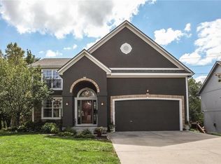 19745 W 107th St, Olathe, KS 66061