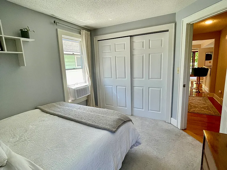 31 Mumford St #LOWER — Photo 13