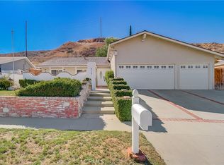 717 Muirfield Ave, Simi Valley, CA 93065