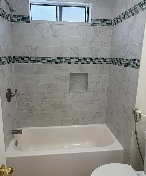645 N New Hampshire Ave #1 — Photo 4