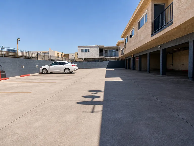 8545 Cedros Ave #2 — Photo 7