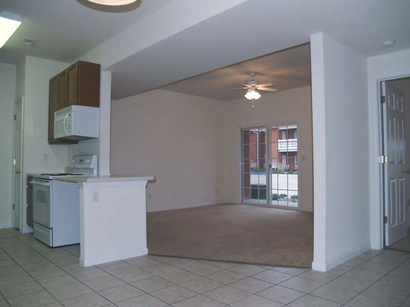 The Hill - 2 bed 2 bath — Photo 1