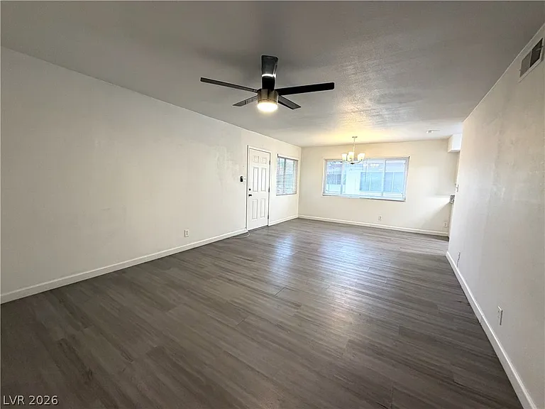 1908 Rexford Dr #5 — Photo 4