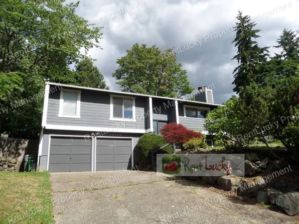 10720 157th Ave NE, Redmond, WA 98052
