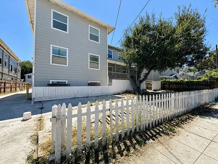1506 Lincoln Ave #C — Photo 1
