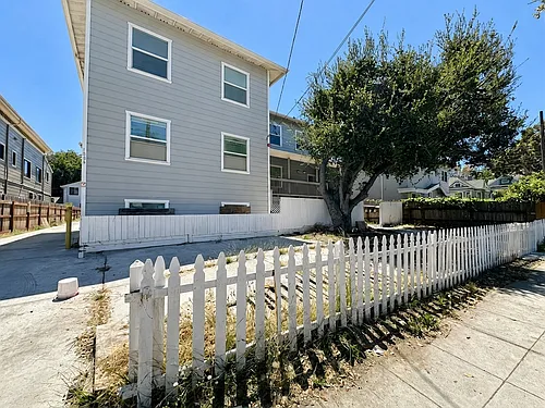 1506 Lincoln Ave Photo 1