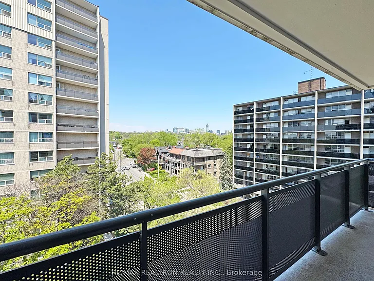 276 Saint George St #709 — Photo 9