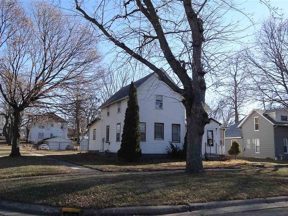 2nd image of 520 N 5th St