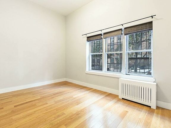 3rd image of 676 Amsterdam Ave #2D